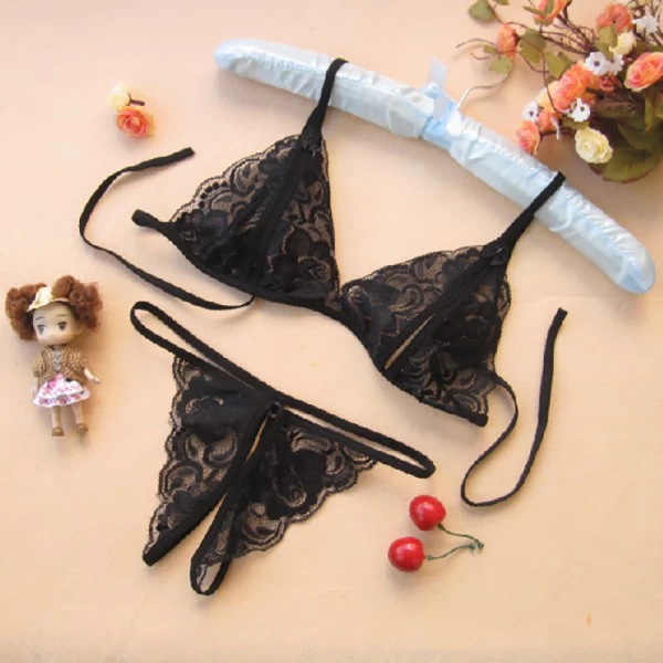 Sexy Lace Edge Open Crotch Women Lingerie Set Black